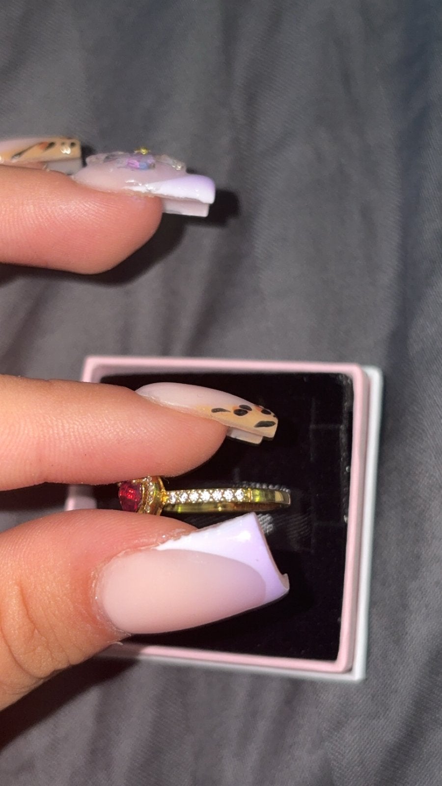 Pandora Ring Hartvormige Rode Zirkonia Goudkleurig, Met kristal, Overige materialen, Ophalen of Verzenden, Zo goed als nieuw