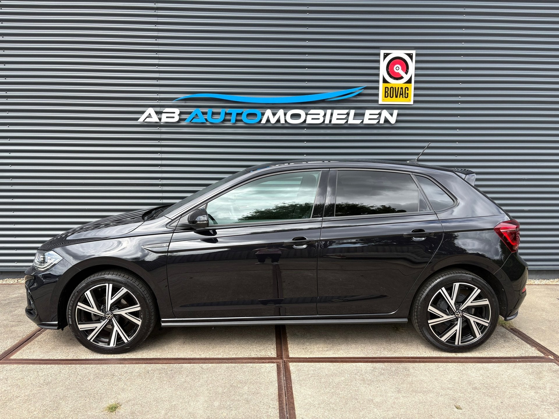 Volkswagen Polo 1.0 TSI R-Line Business AUTOMAAT/ CARPLAY/ P, Dealer onderhouden, Gebruikt, Euro 6, 95 pk