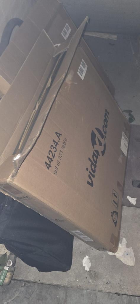 Nieuwe tafel in doos - VidaXL nieuwprijs 360 euro., Huis en Inrichting, Tafels | Eettafels, Ophalen, 100 tot 150 cm, Nieuw, 50 tot 100 cm