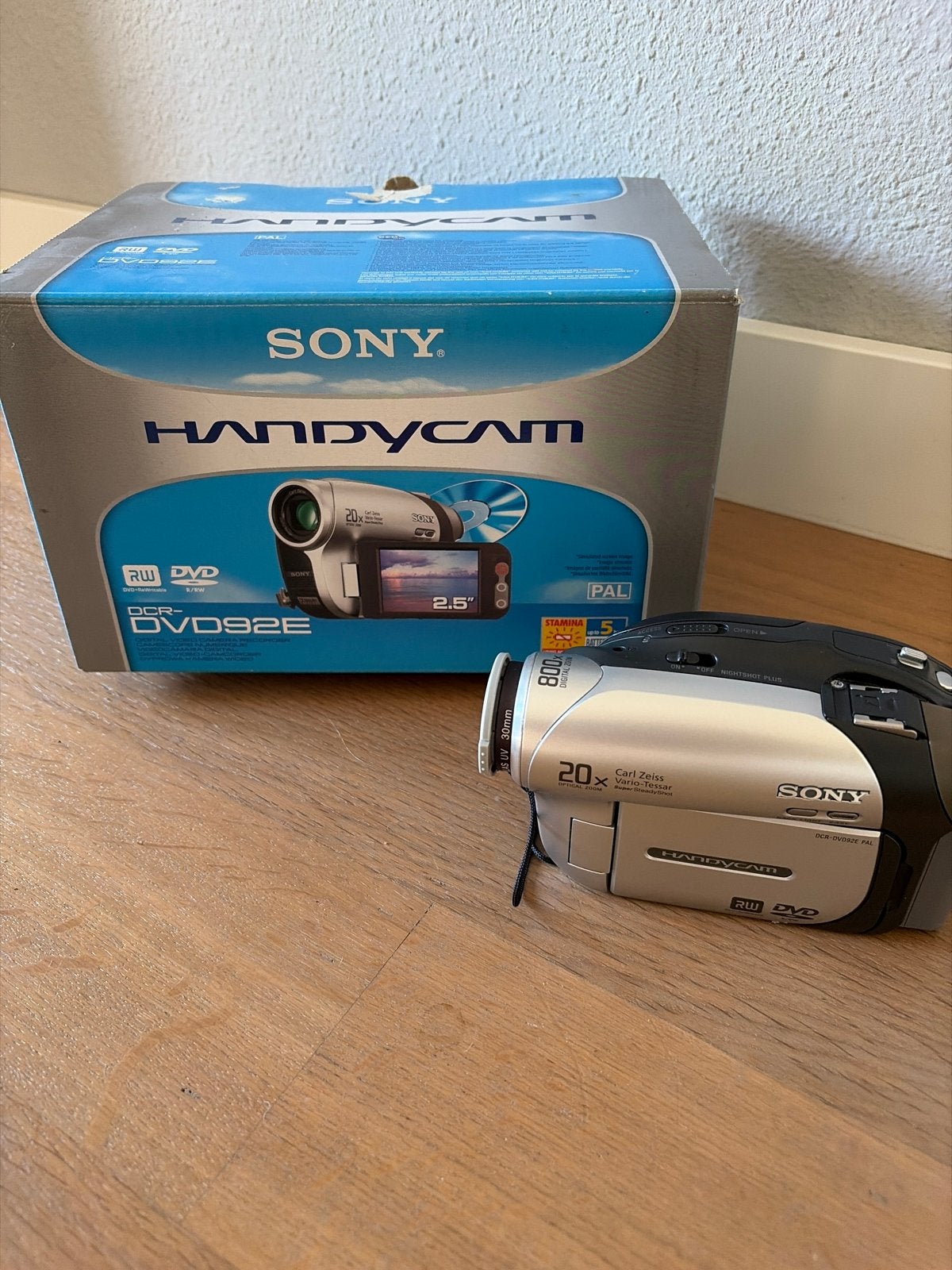 Sony Handycam DCR-DVD92E DVD Camcorder, Audio, Tv en Foto, Videocamera's Digitaal, Dvd, 20x of meer, Ophalen of Verzenden, Zo goed als nieuw