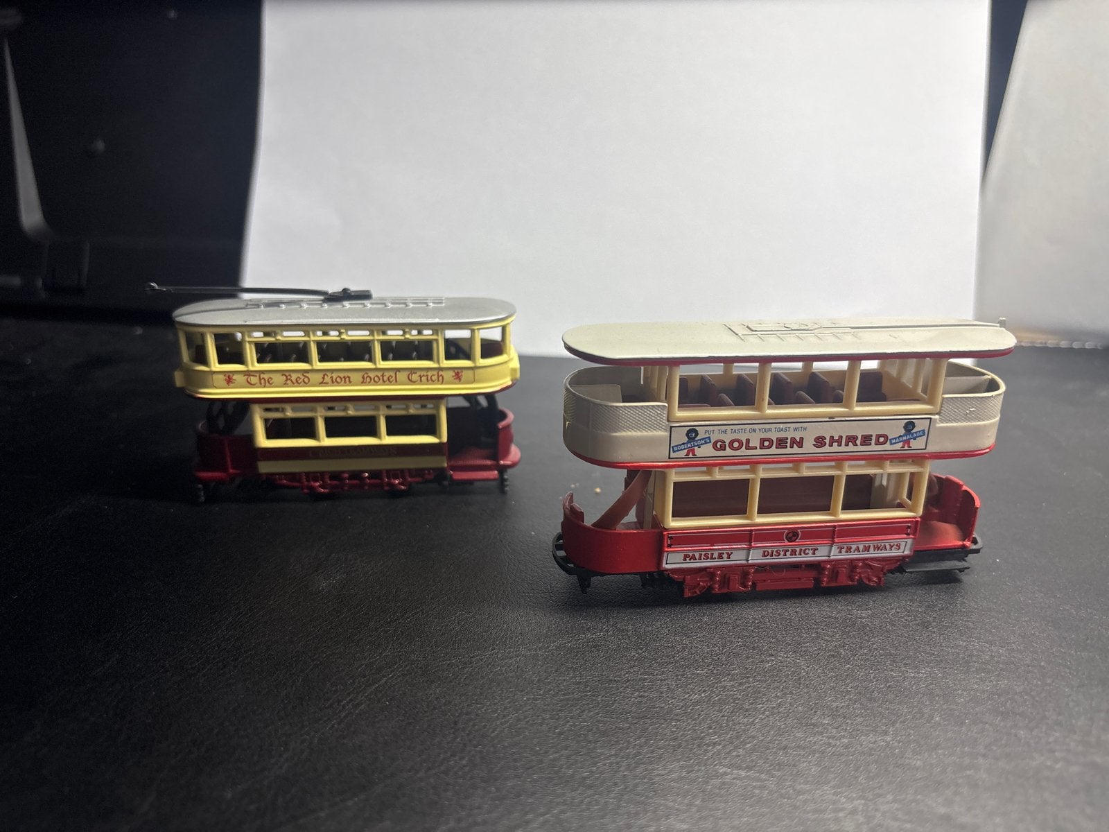 Set van 2 modeltrams - Vintage dubbeldekkers, Overige merken, Gebruikt, Gelijkstroom of Wisselstroom, Overige typen