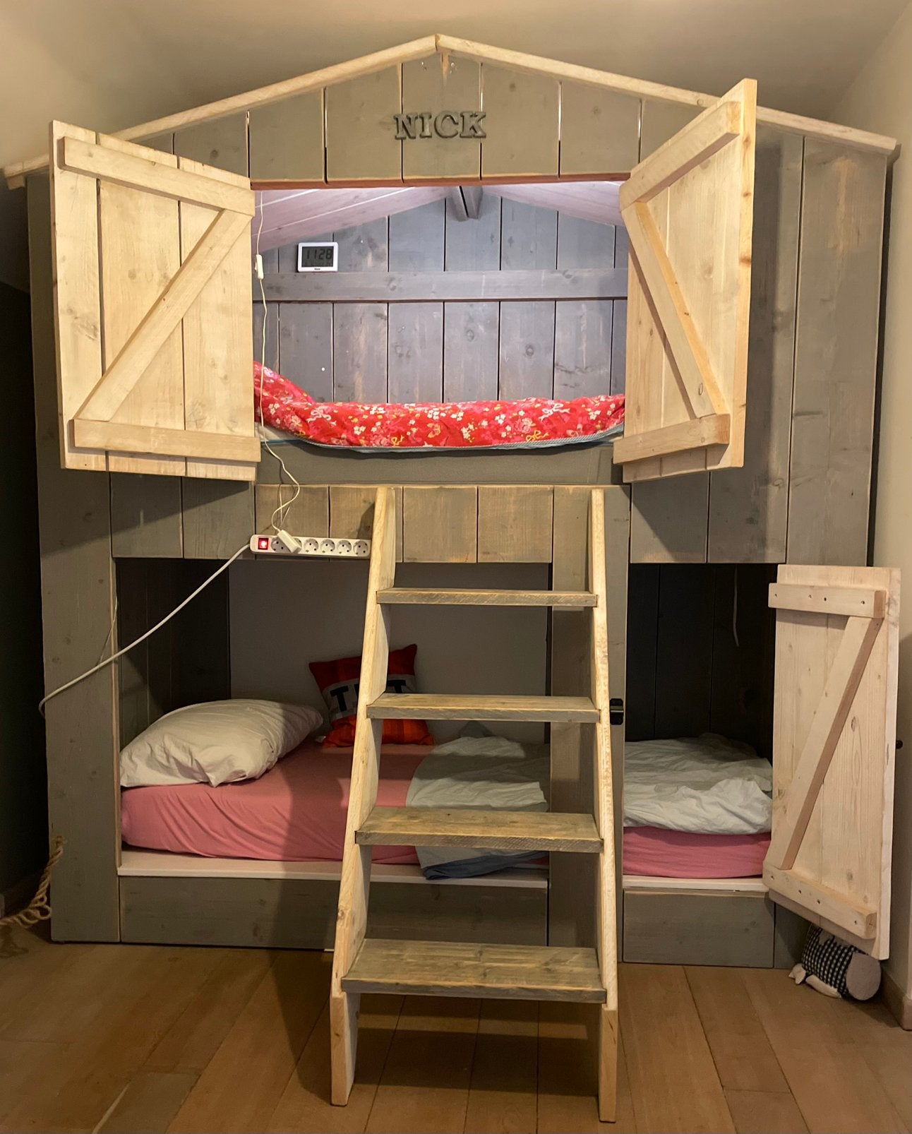 Zelfgebouwde hoogslaper/stapelbed, Huis en Inrichting, Slaapkamer | Stapelbedden en Hoogslapers, Ophalen, 90 cm, 210 cm, Tweepersoons