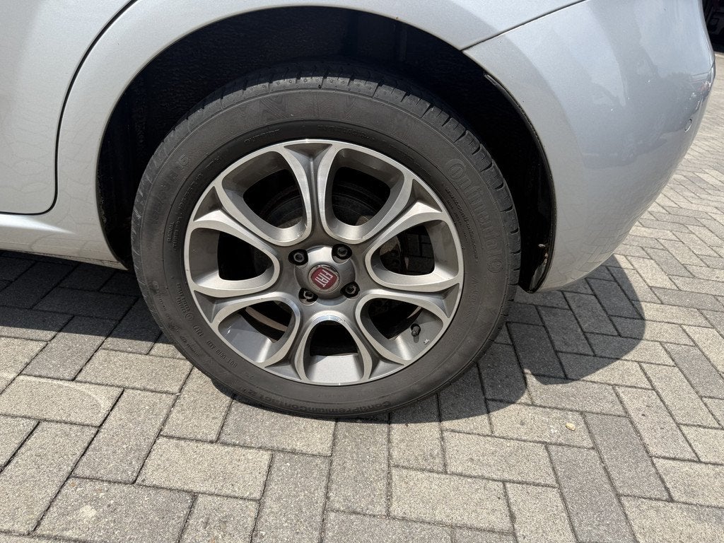 Fiat Punto Evo Sempre 0.9 TwA (bj 2017), Voorwielaandrijving, Gebruikt, 49 €/maand, Origineel Nederlands