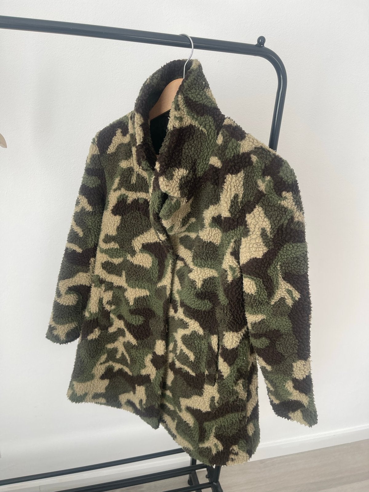 KIDS ONLY camouflage teddy jas maat 152/158, Ophalen of Verzenden, Zo goed als nieuw, Meisje, Jas