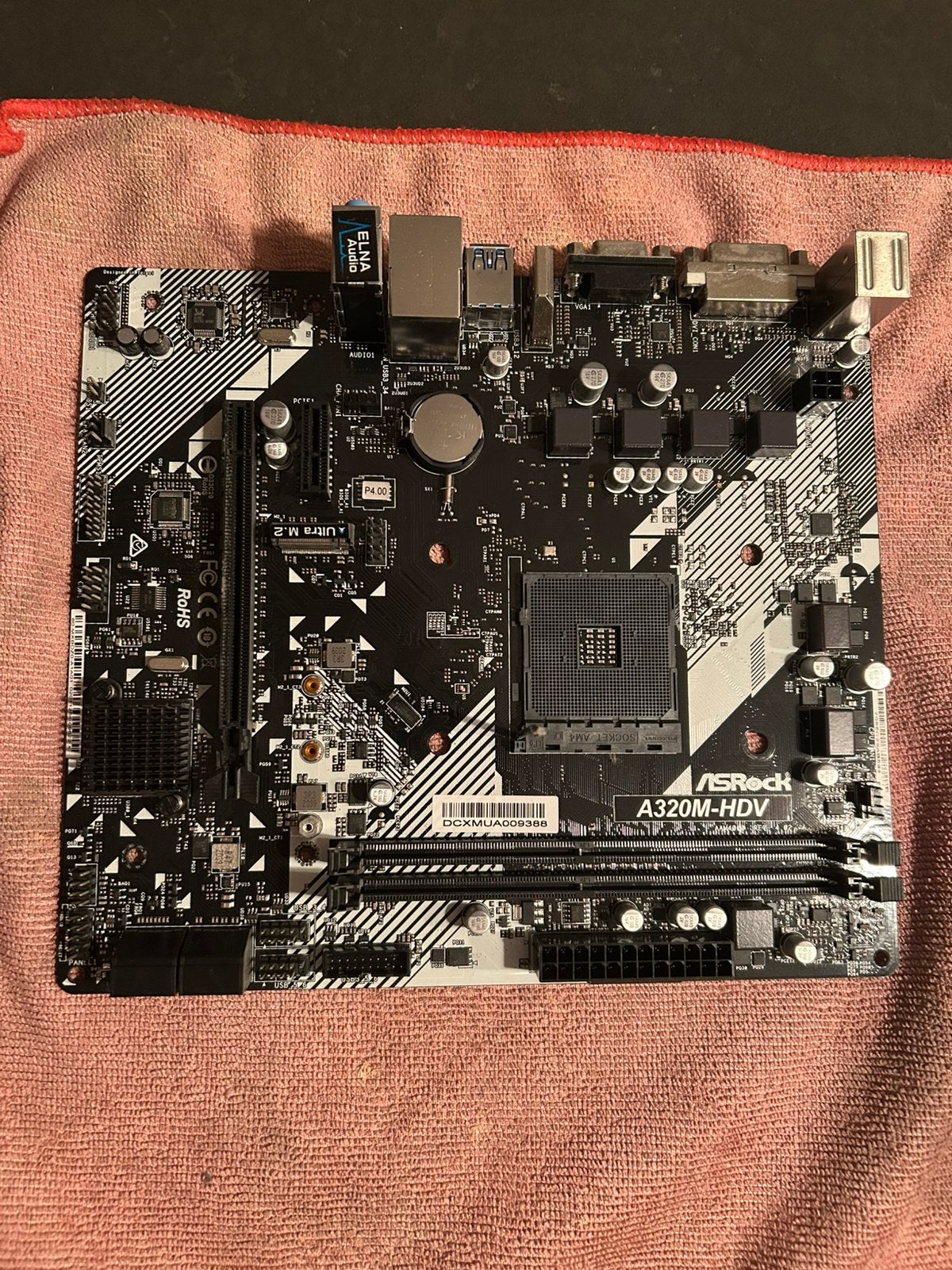 ASRock A320M-HDV, Ophalen, Zo goed als nieuw, AMD, DDR4