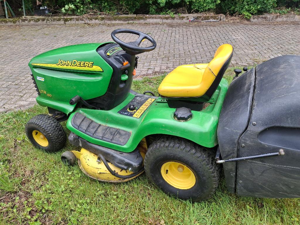 zitmaaier, Tuin en Terras, Ophalen, Gebruikt, Opvangbak, 120 cm of meer