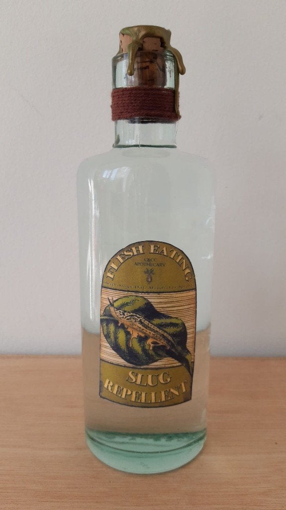 Harry Potter Flesh Eating Slug Repellant Potion, Ophalen of Verzenden, Zo goed als nieuw, Versiering, Overige