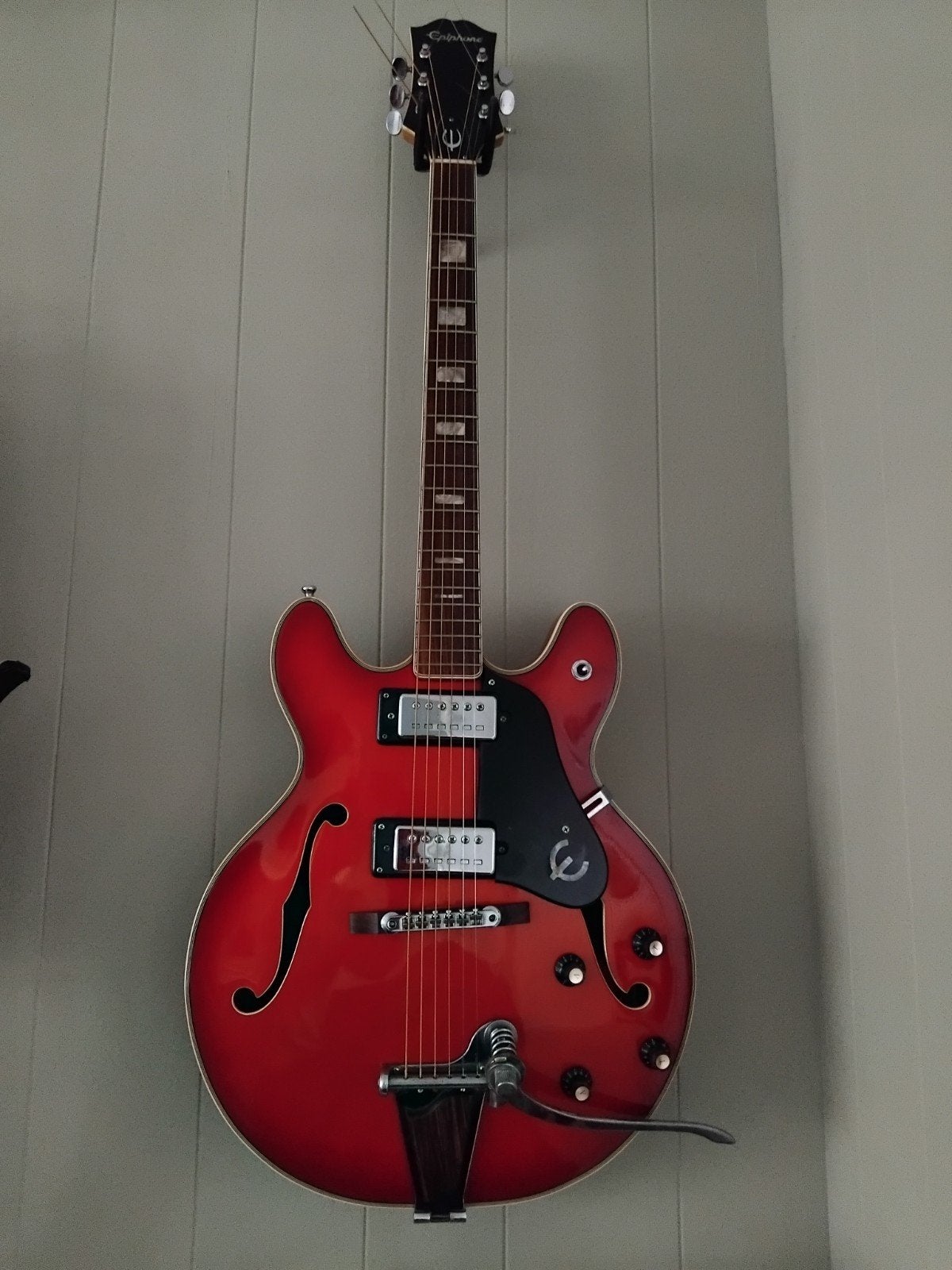 Epiphone EA-250 Semi-Hollow Body Elektrische Gitaar Rood, Ophalen, Gebruikt, Semi-solid body, Epiphone