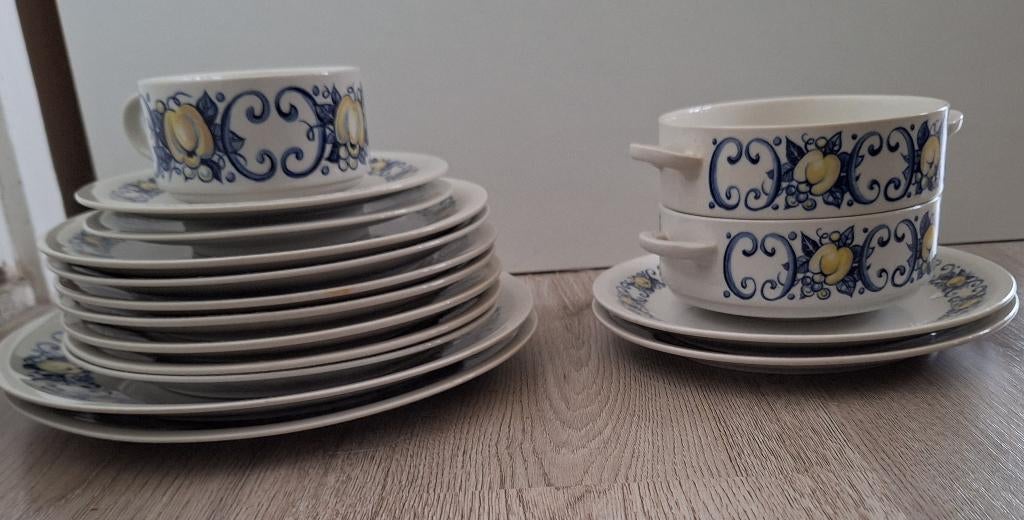 Borden en soepkommen van Villeroi & Boch Cadiz, Huis en Inrichting, Keuken | Servies, Gebruikt, Ophalen of Verzenden, Bord(en)