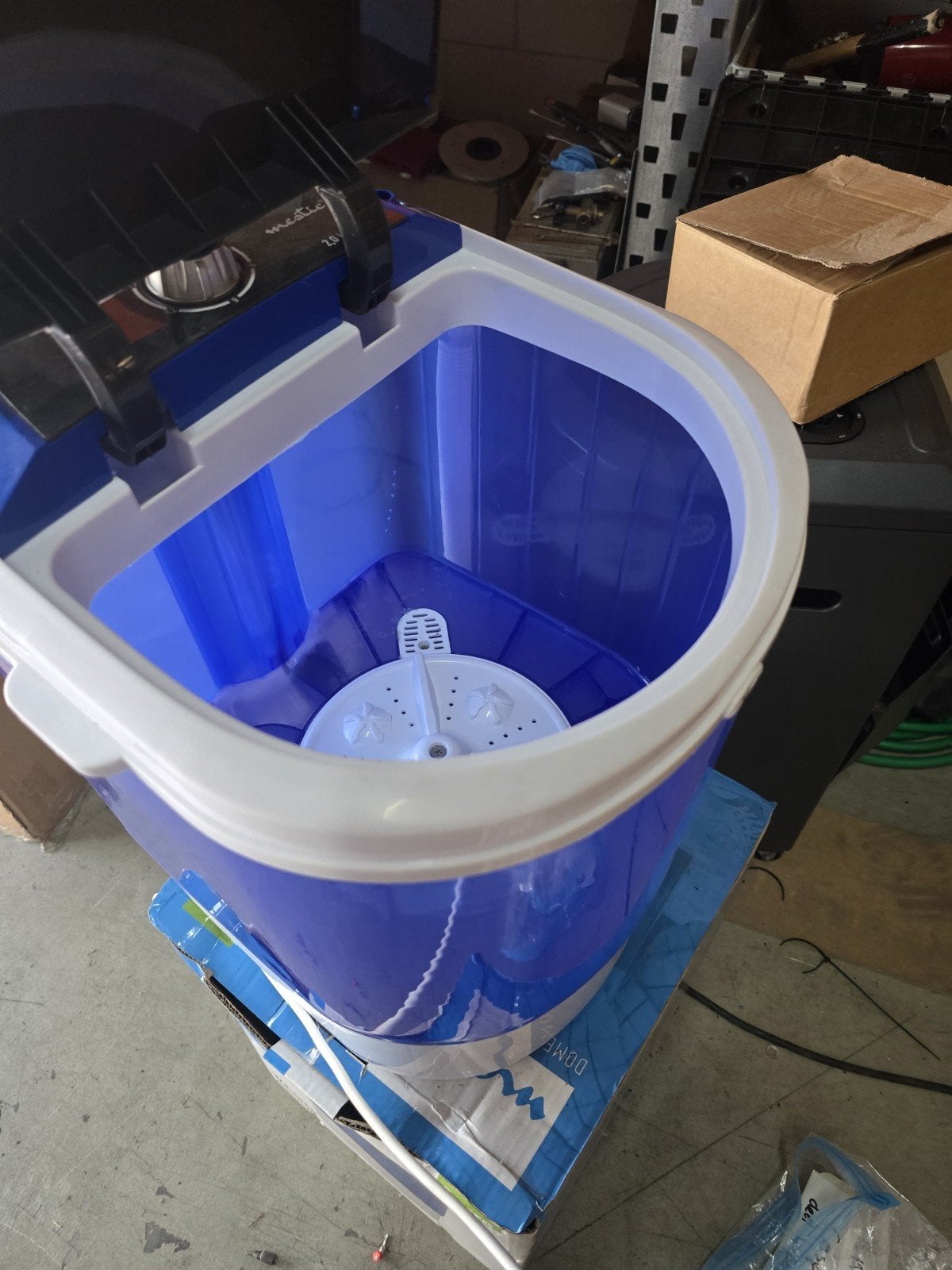 Mestic Mini Wasmachine MW-100 - Compact en Krachtig, Minder dan 1200 toeren, Minder dan 85 cm, Minder dan 4 kg, Bovenlader