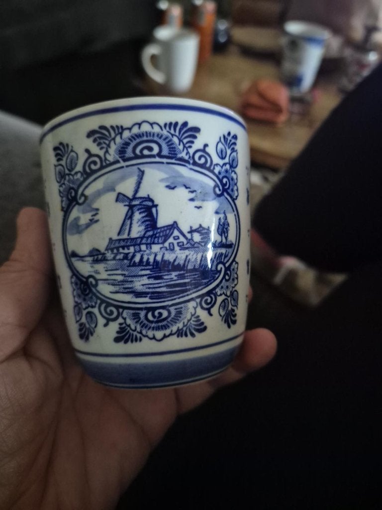 Oud delfstblauw kopje, of beker., Ophalen of Verzenden, Zo goed als nieuw, Porselein, Kop en/of schotel