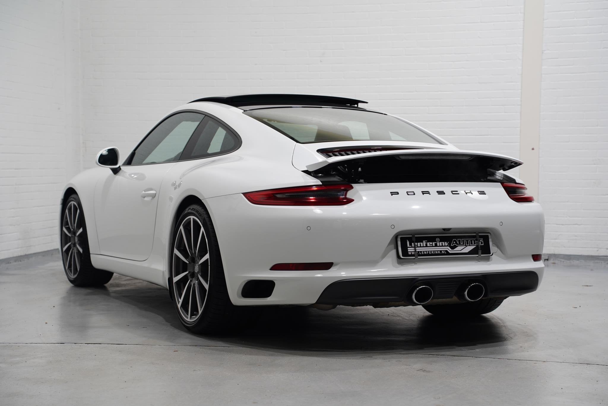 Porsche 911 3.0 Carrera S Schuifdak Bi-xenon Cruis Stoelverw, Achterwielaandrijving, Gebruikt, Euro 6, Wit