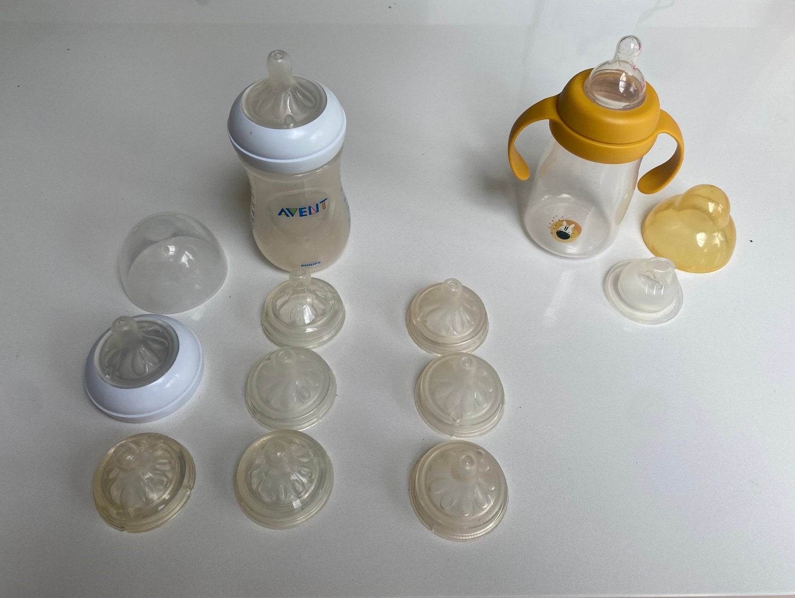 Avent flesje met spenen maat 4, 5 en papspeen, Ophalen of Verzenden, Gebruikt, Flessen- of potjesverwarmer