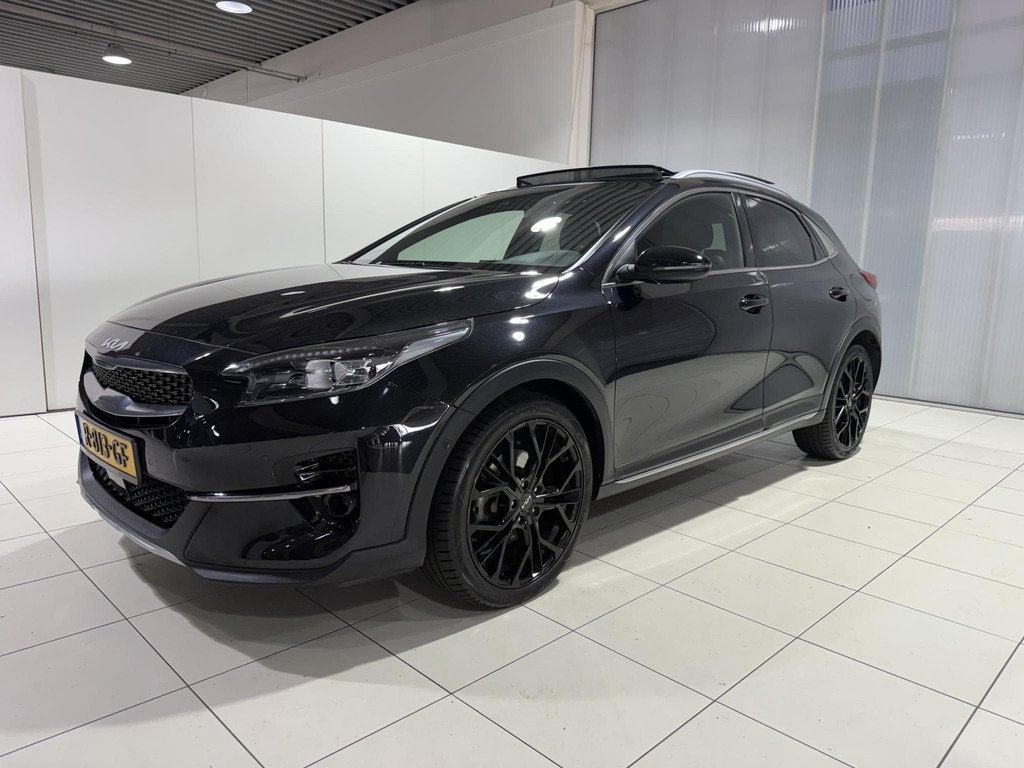 Kia XCeed 1.5 T-GDI MHEV Black Edition Automaat, Schuif Kant, Auto's, Kia, Gebruikt, Euro 6, 4 cilinders, 160 pk