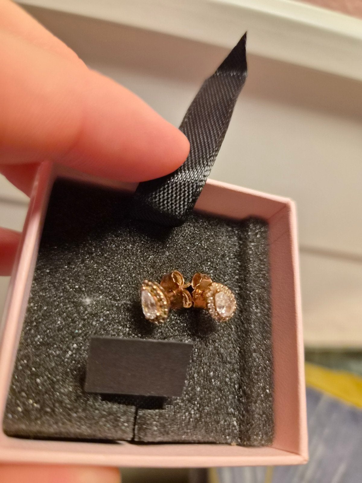 Pandora oorbellen, Ophalen, Zo goed als nieuw, Goud