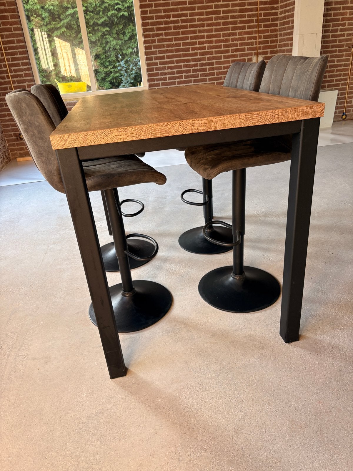 Bartafel met 5 krukken, Huis en Inrichting, Barkrukken, Ophalen, In hoogte verstelbaar, 90 cm of meer, Hout
