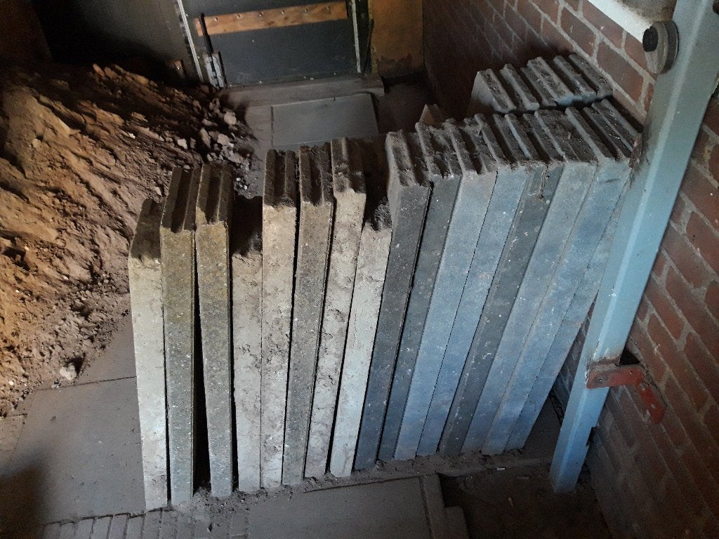 Tuin border bielzen - Gratis op te halen, Ophalen, Gebruikt, Biels, Beton