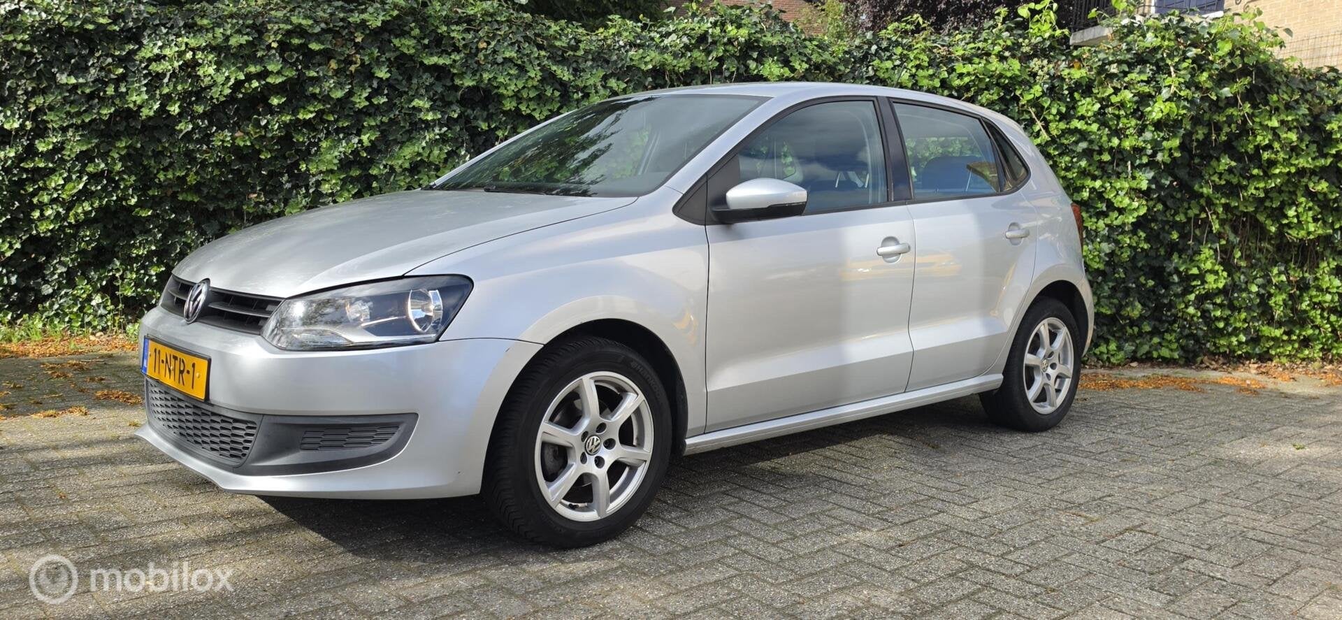 Volkswagen Polo 1.4-16V - Nieuwe distributie riem, Auto's, Voorwielaandrijving, 86 pk, 4 cilinders, Origineel Nederlands