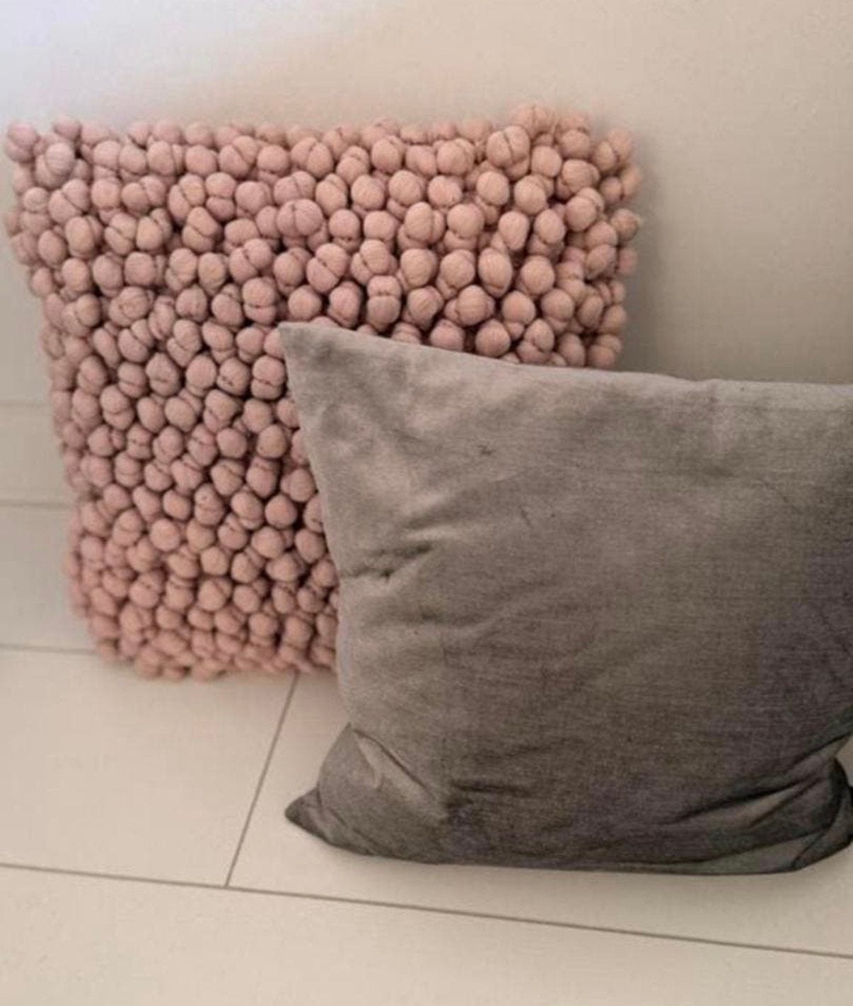 Grijze fluwelen kussenhoes 40x40, Huis en Inrichting, Nieuw, Ophalen of Verzenden, Grijs, Vierkant