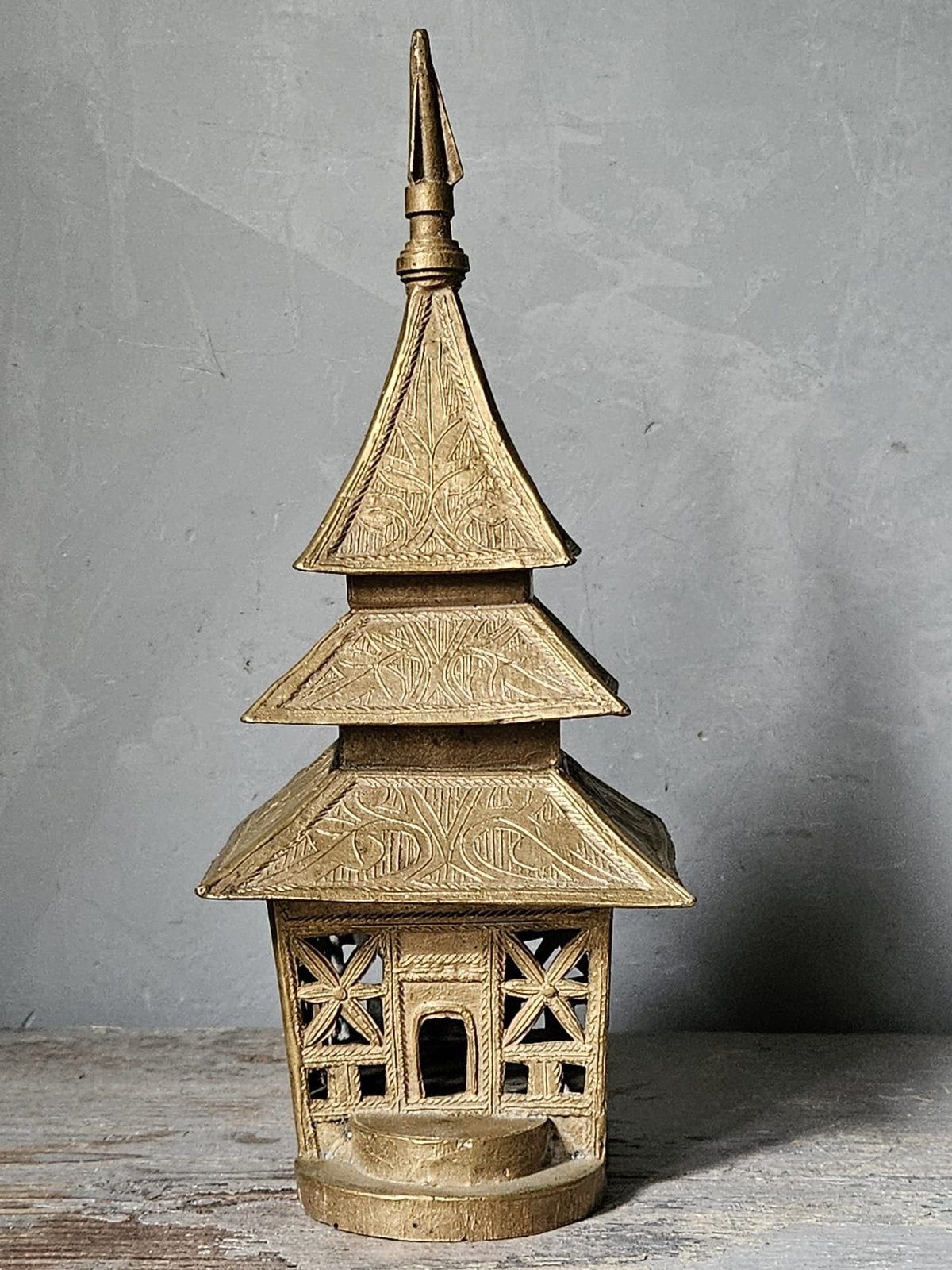 Antieke messing /brons pagode, Verzenden, Koper