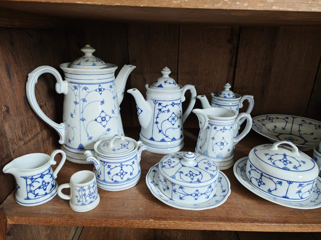 Prachtig Blauw Saksisch Porseleinen Servies Set, Ophalen of Verzenden