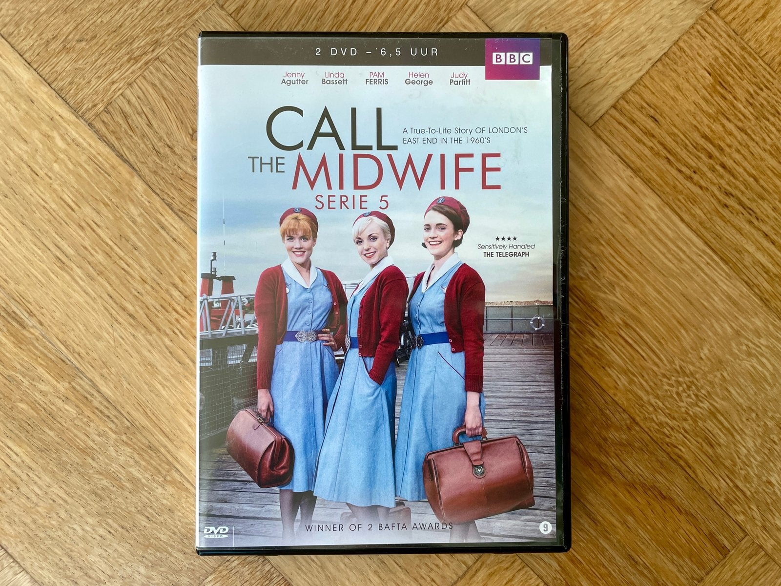 BBC: Call The Midwife - Serie 5 op DVD (krasvrij, met NL), Cd's en Dvd's, Engels, Nederlands, Drama, Ophalen of Verzenden
