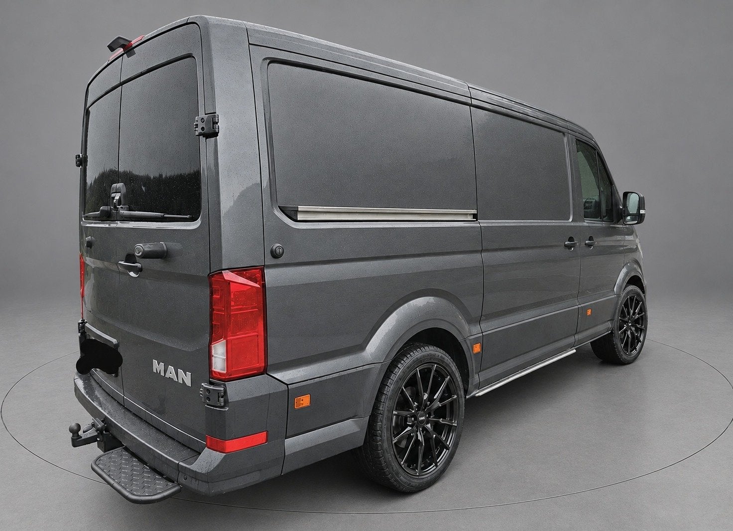 MAN TGE 3.180 35 2.0 L3H2 4x4 PB Edition Full Options! Camer, Auto's, Automaat, Stof, Gebruikt, 4 cilinders