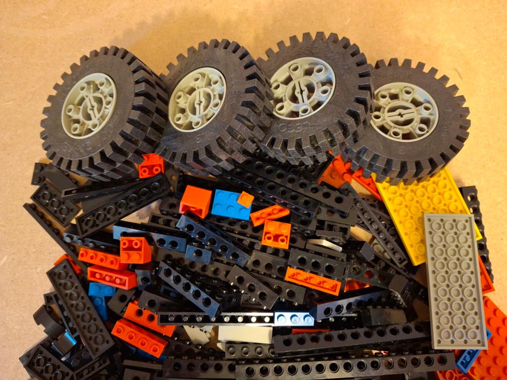 Lego 8860 Car Chassis. Jaren 80 Technic, Kinderen en Baby's, Speelgoed | Duplo en Lego, Lego, 33 Bath Road, Slough, UK, Lego, Compleet