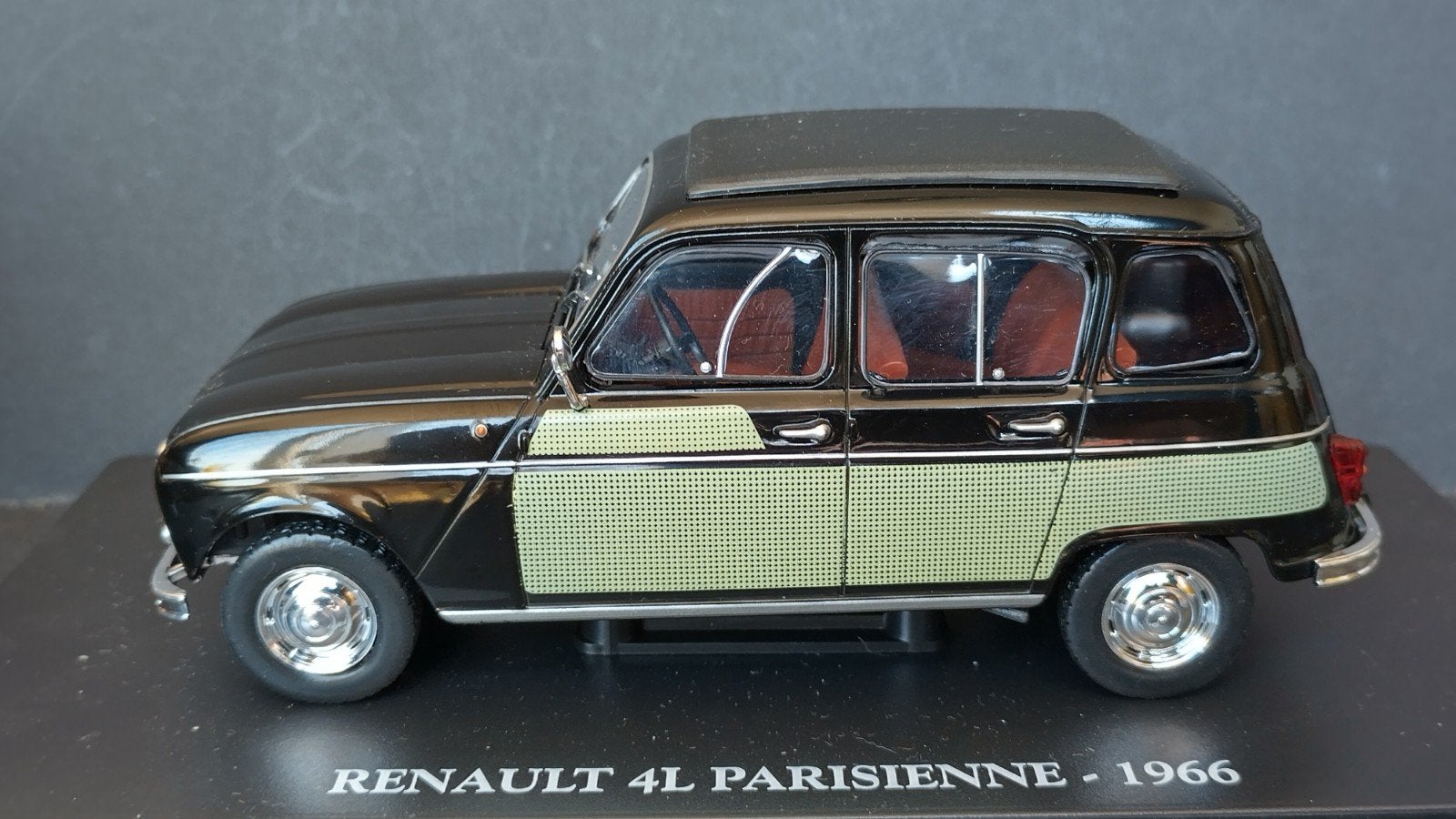 Renault 4 R4 Parissiene 1966 1:24 Alras Collections Pol, Overige merken, Auto, Verzenden, Nieuw
