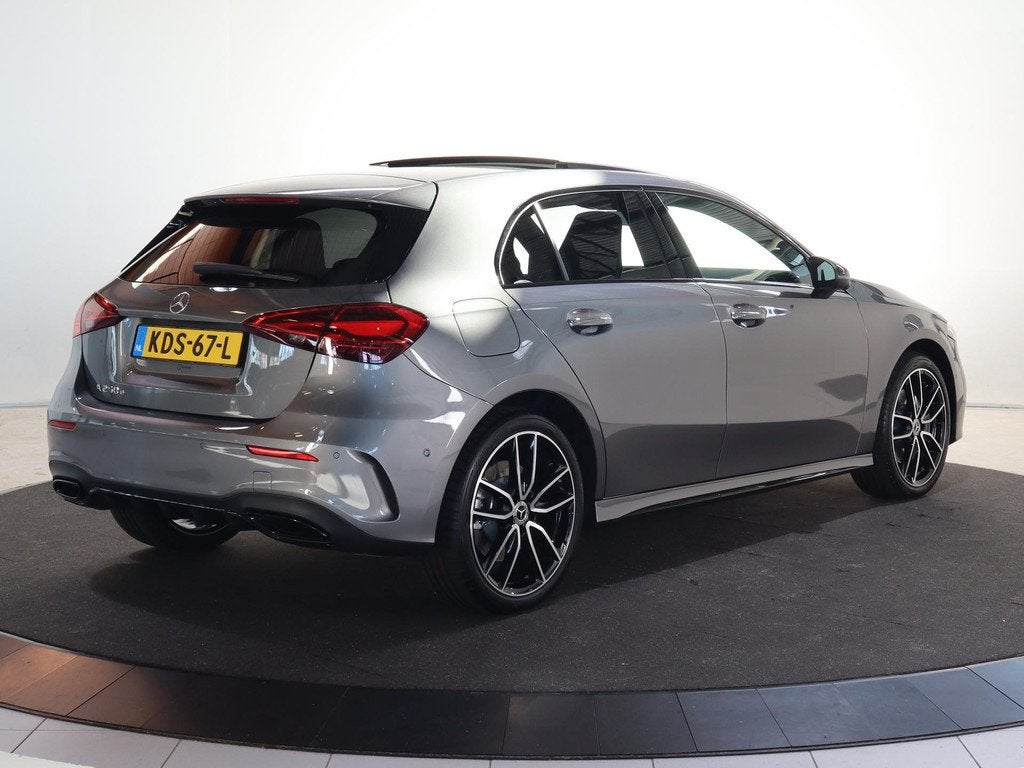 Mercedes-Benz A-klasse 250e Business Solution AMG | Night |, Auto's, 4 cilinders, 163 pk, Bedrijf, Hybride Elektrisch/Benzine