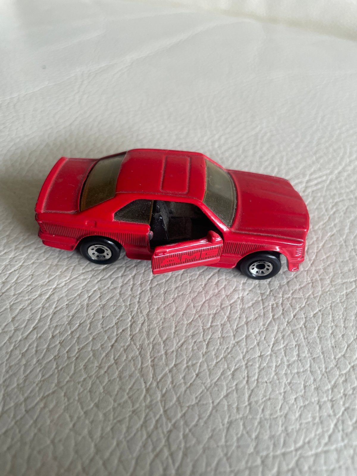 Matchbox Mercedes 500 SEC - Rood Speelgoedauto, Ophalen of Verzenden, Gebruikt