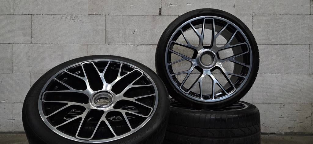 20" Porsche 911 991 Turbo Center lock velgen zomerbanden, Gebruikt, Banden en Velgen, Ophalen of Verzenden, 305 mm