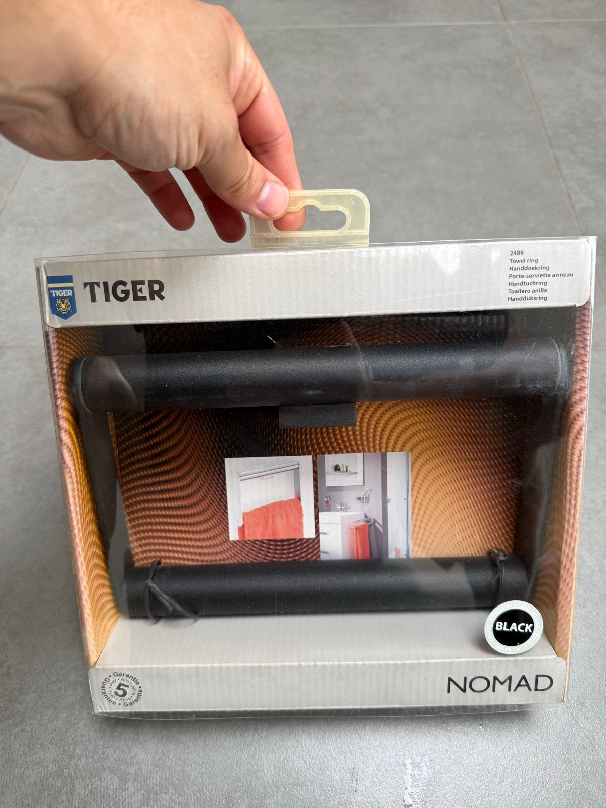 Tiger Handdoekhanger - Nieuw en Ongebruikt, Ophalen of Verzenden, Nieuw, Zwart, Handdoekenrek