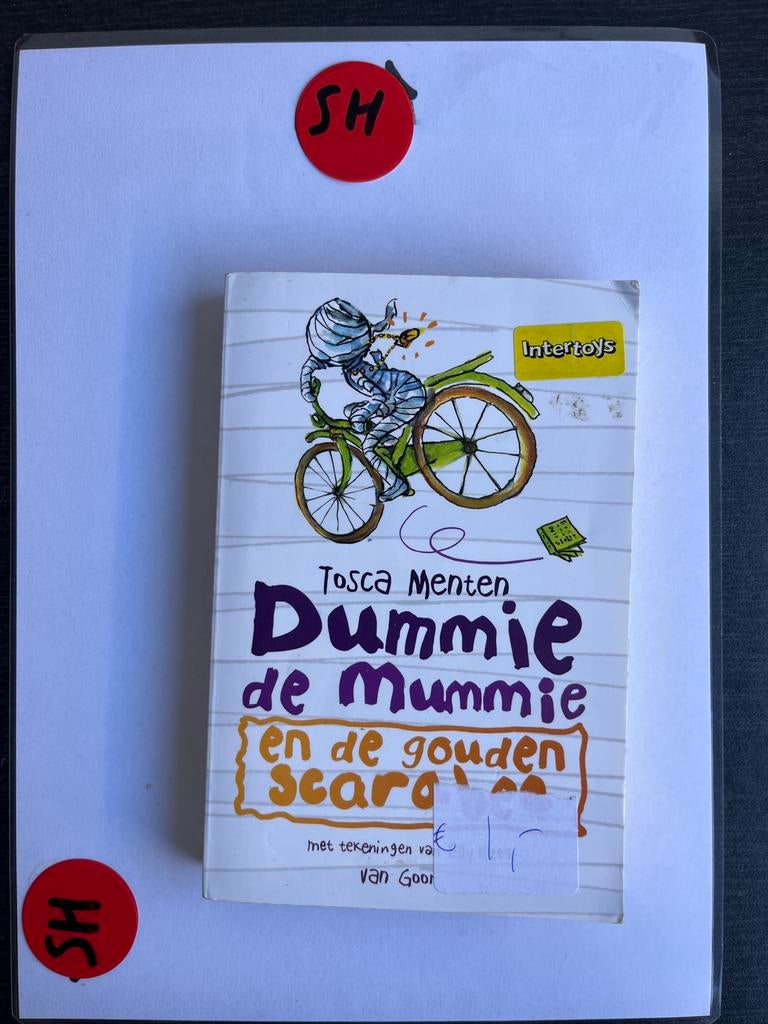 Dummie de Mummie en de gouden Scara - Tosca Menten, Ophalen of Verzenden, Zo goed als nieuw, Fictie algemeen