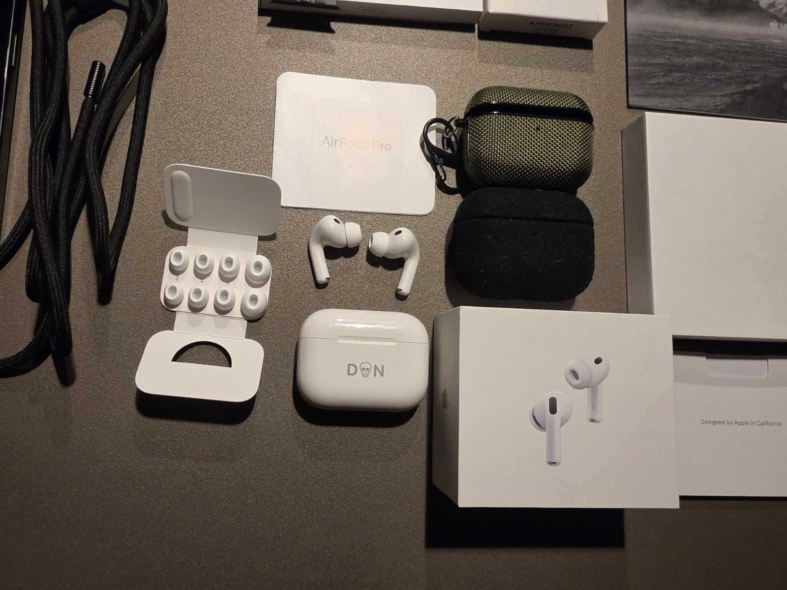 Apple AirPods Pro 3 - Zo goed als nieuw met extra cases, Bluetooth, Ophalen of Verzenden, Zo goed als nieuw, Apple