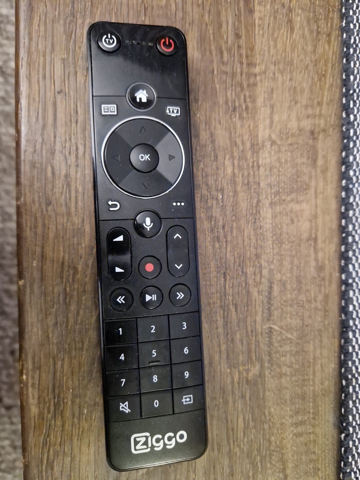 Ziggo afstandsbediening voor TV en mediabox, Ophalen of Verzenden, Gebruikt, Origineel, Mediaspeler