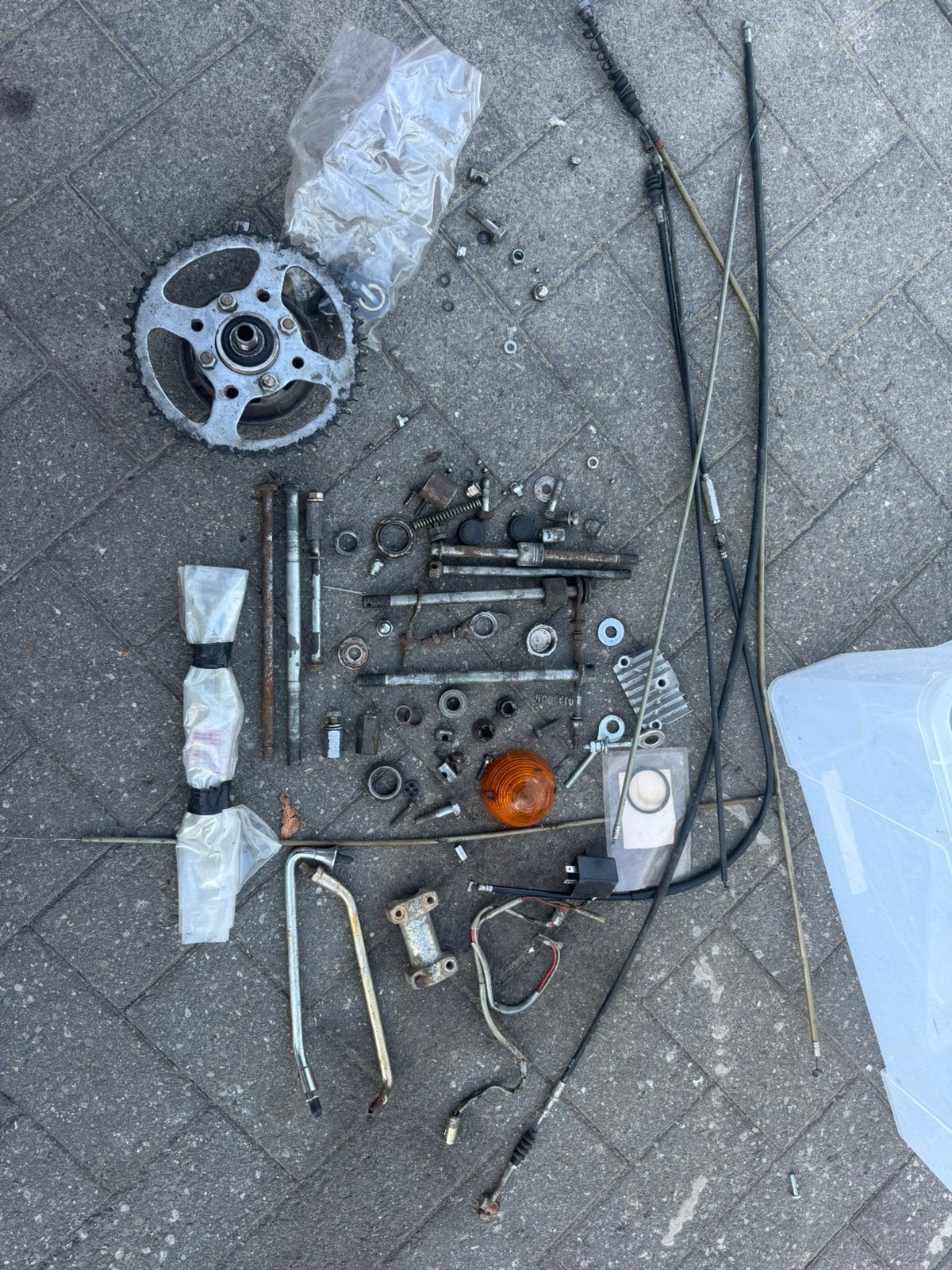 Lot honda cd50 of ss50, Ophalen, Zo goed als nieuw, Overige merken