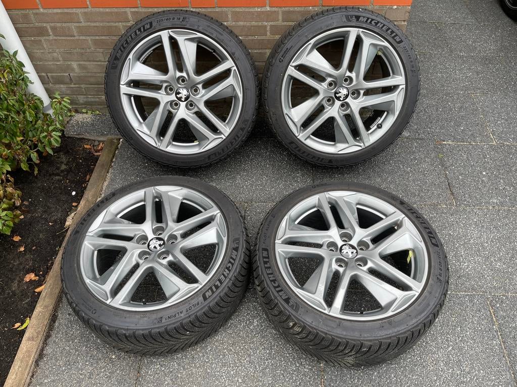Origineel Peugeot Saphir 18 velgen met Michelin Winterbanden, Auto-onderdelen, Banden en Velgen, Ophalen, 18 inch, Gebruikt, Banden en Velgen