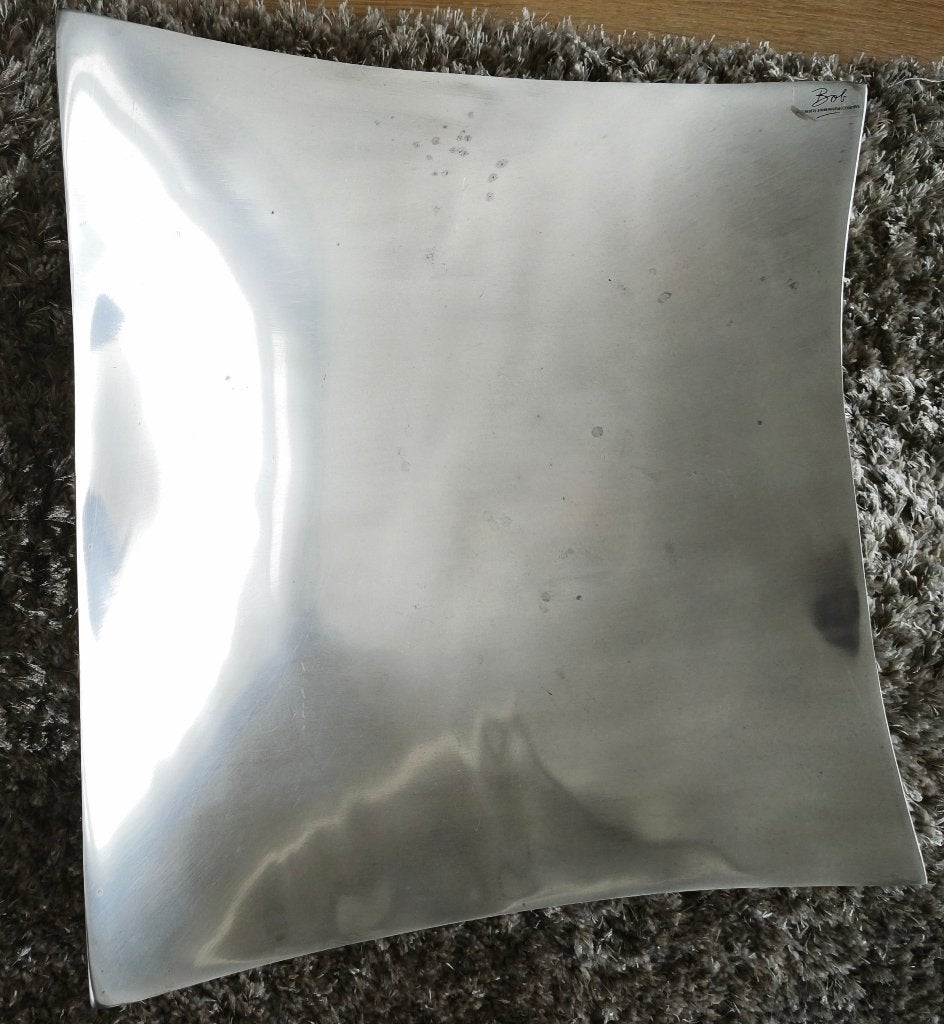 Design aluminium schaal / fruitschaal (Bob) – 38 x 38 cm, Overige materialen, Gebruikt, Schaal, Vierkant
