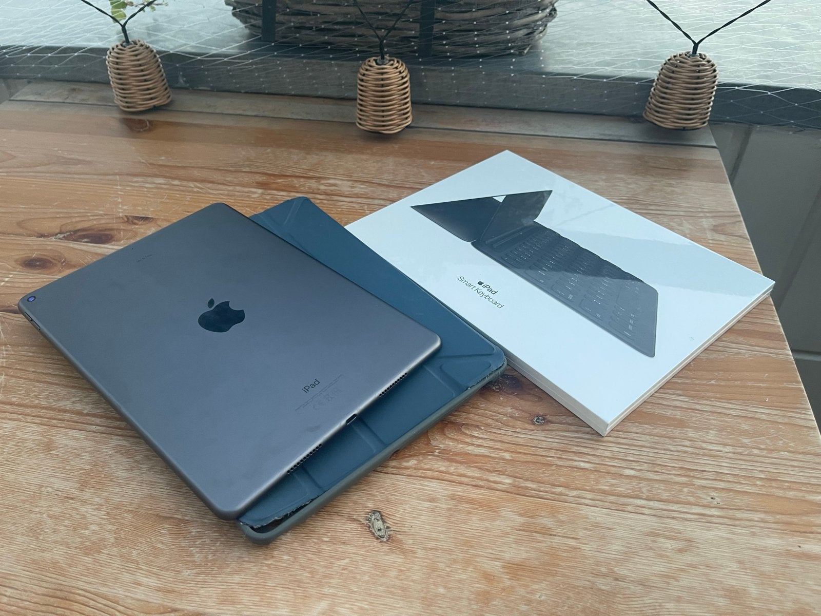 iPad Air 3 (256GB) Z.G.A.N met Apple Smart Keyboard, Computers en Software, Apple iPads, 10 inch, Apple iPad Air, Ophalen of Verzenden