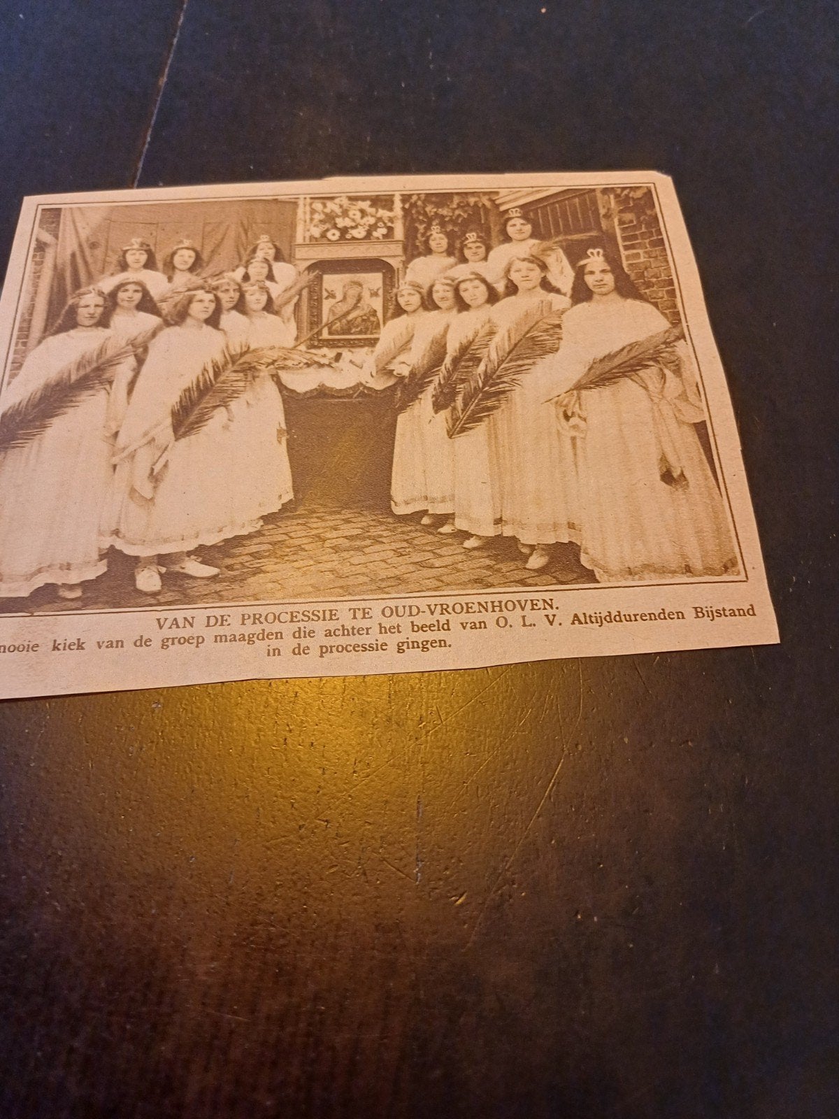 knipsel processie Oud Vroenhoven 1918, Ophalen of Verzenden, Voor 1920, Knipsel(s)