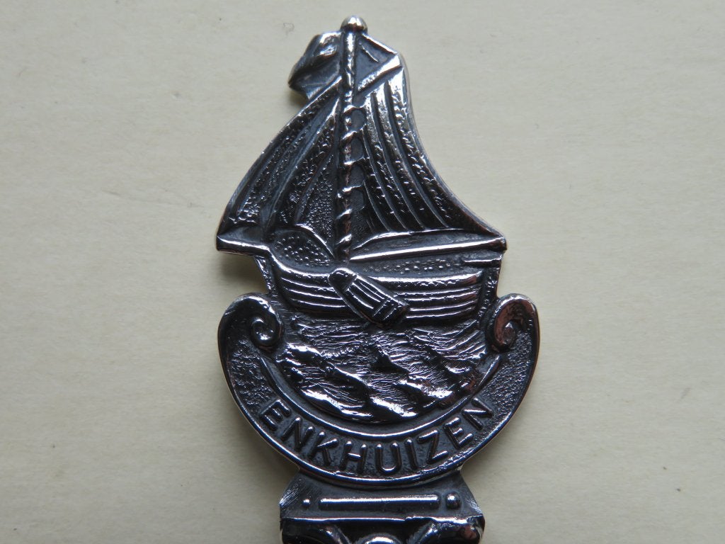 Verzilverd lepeltje Enkhuizen zeilboot / botter, Verzenden