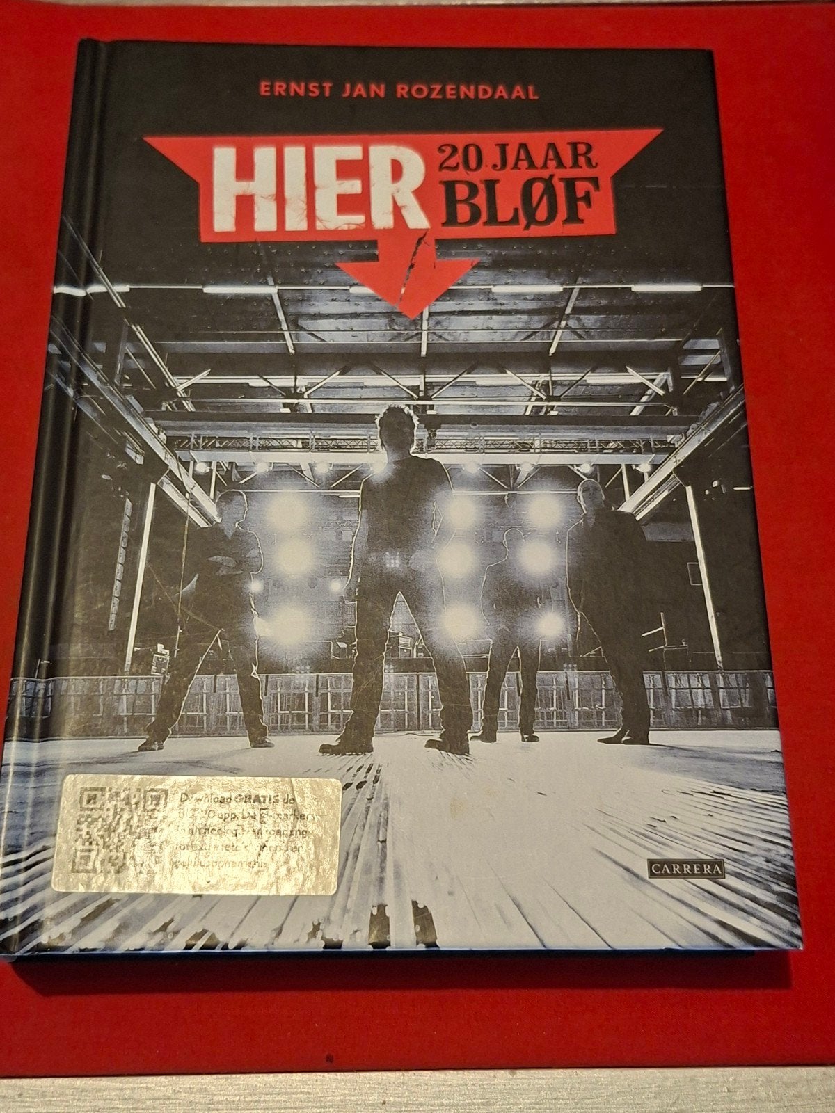 GESIGNEERD Hier 20 jaar Bløf. Ernst Jan Rozendaal. 1996, Boeken, Ophalen of Verzenden, Gelezen, Artiest