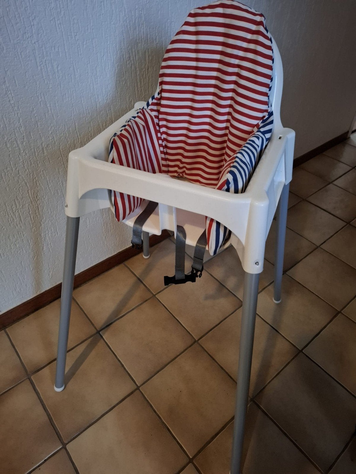 IKEA kinderstoel met kussen en gordel, Ophalen, Gebruikt, Overige typen, Gordel(s)