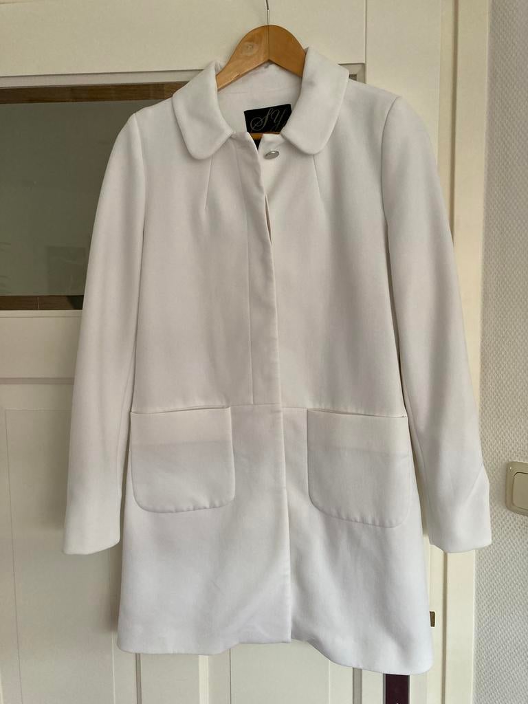 Witte zomer / voorjaar jas steps maat 34 / xs, Kleding | Dames, Jasjes, Kostuums en Pakken, Gedragen, Jasje, Maat 34 (XS) of kleiner