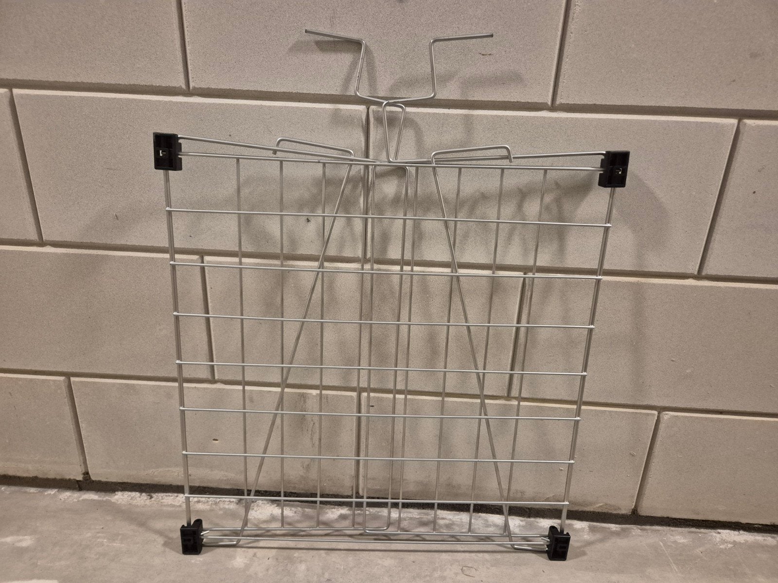 Droogrek Tomado (Tilburg), ophangbaar; 12 meter droogruimte, Ophalen, Nieuw, Wasrek