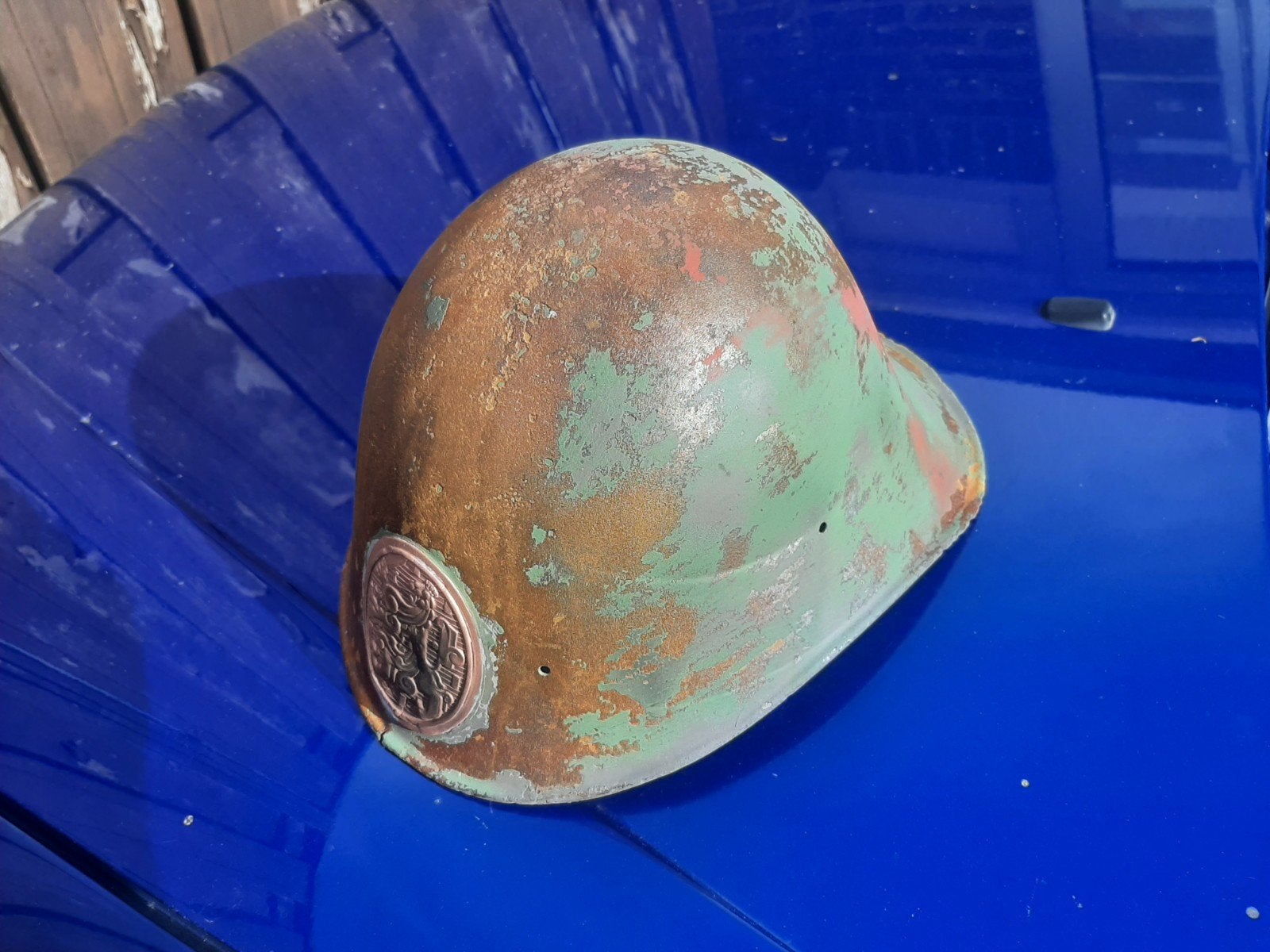 Nederlandse wo2 helm bodemvondst, Verzamelen, Ophalen of Verzenden, Landmacht, Nederland, Helm of Baret