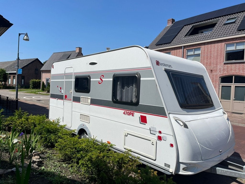 Caravan STERCKEMAN 470PE stapelbed Treinzit Vastbed 1200KG, Sterckeman, Schokbreker, Treinzit, 750 - 1000 kg