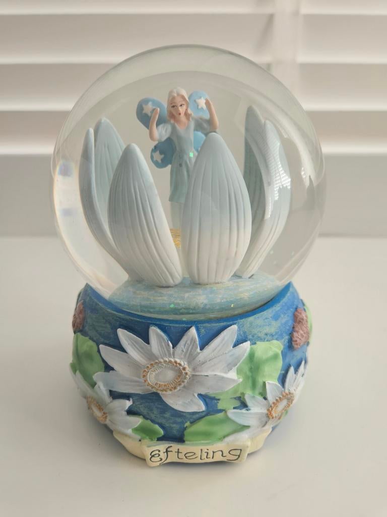 Efteling sneeuwbol Indische waterlelie, Verzamelen, Efteling, Ophalen of Verzenden, Zo goed als nieuw, Beeldje of Poppetje
