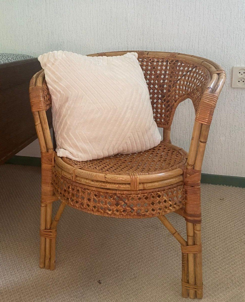 leuk rieten stoeltje, Huis en Inrichting, Stoelen, Ophalen, Bruin, Eén